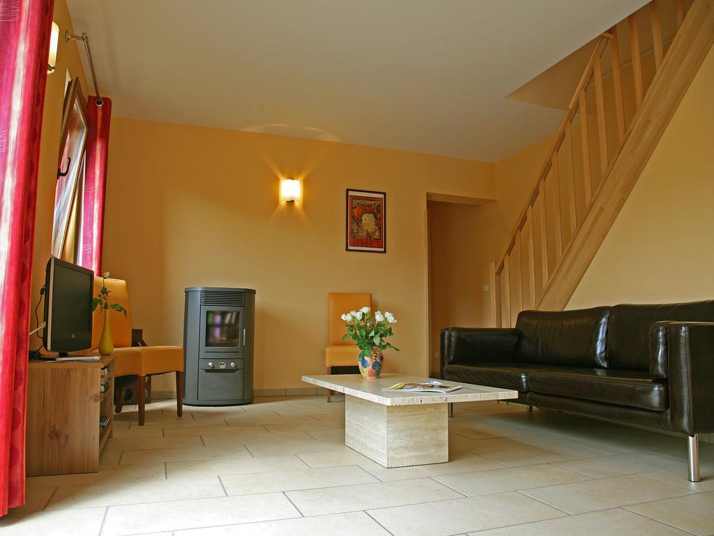 Cottage With A Terrace And A View Of The Valley Aywaille Exterior foto