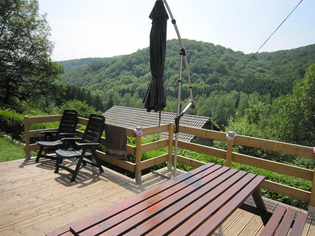 Cottage With A Terrace And A View Of The Valley Aywaille Exterior foto